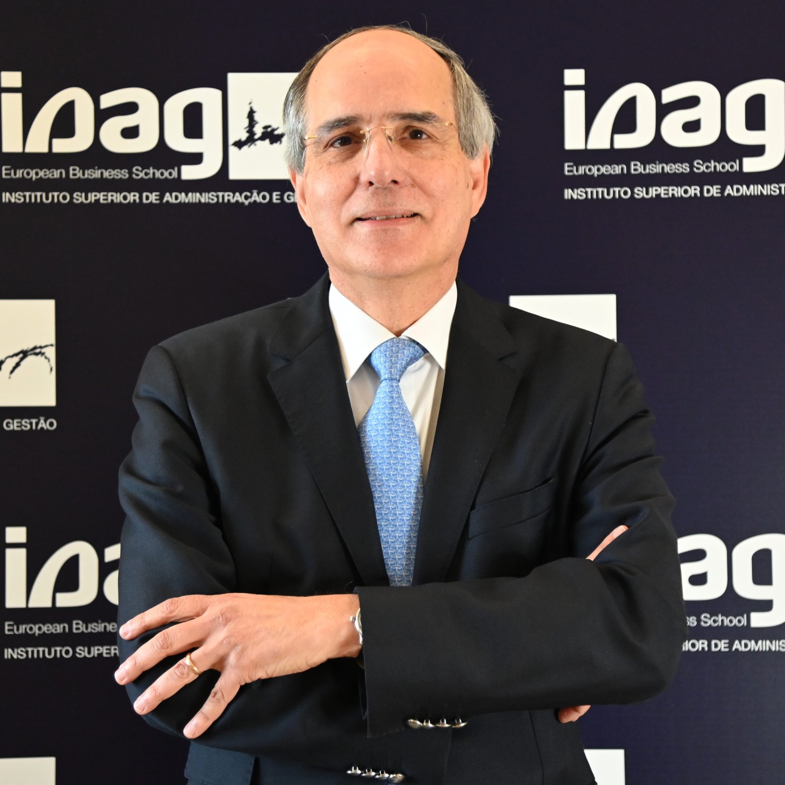 Professor Victor Tavares